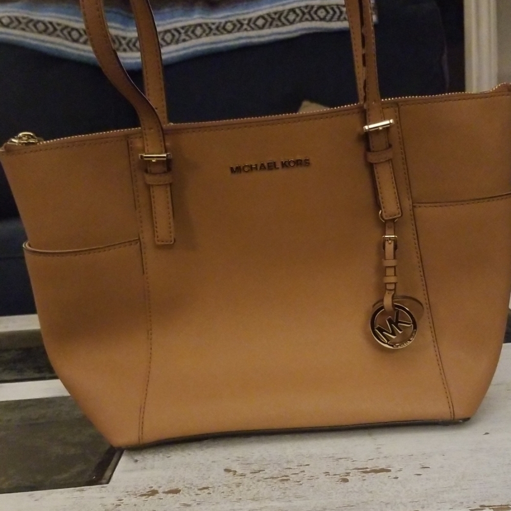 Michael Kors light brown tote